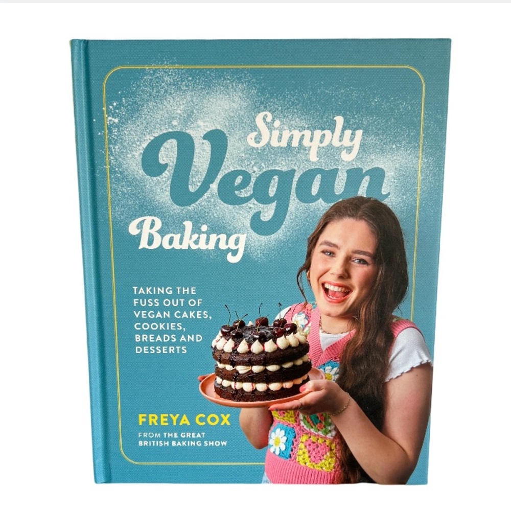 💕 Simply Vegan Baking Hardcover Recipe Book Freya Cox From British Baking